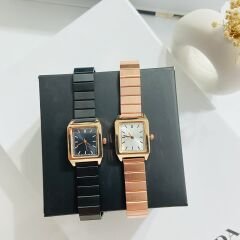 Gold Çerceve Kare Saat.