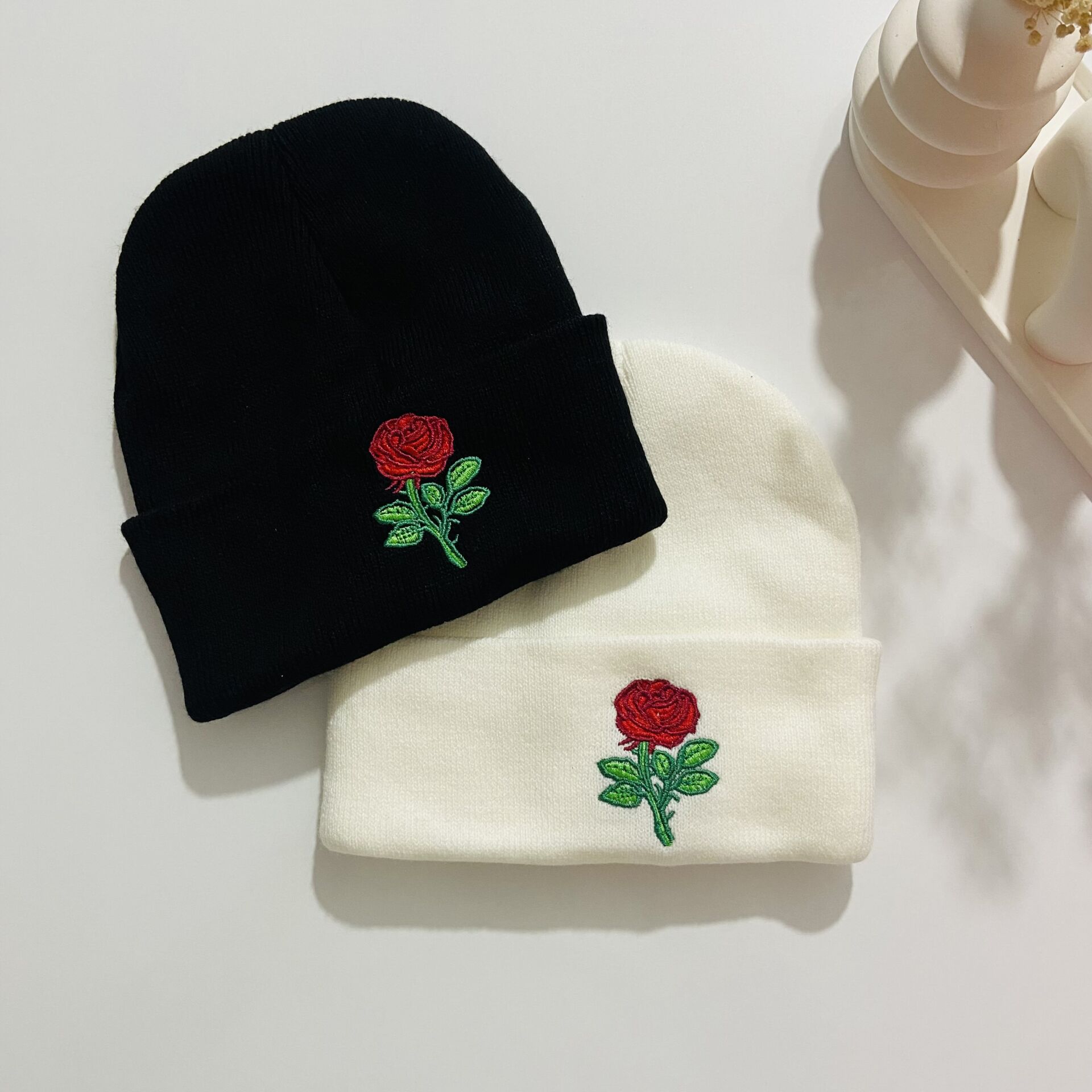 Gül Nakışlı Set Bere