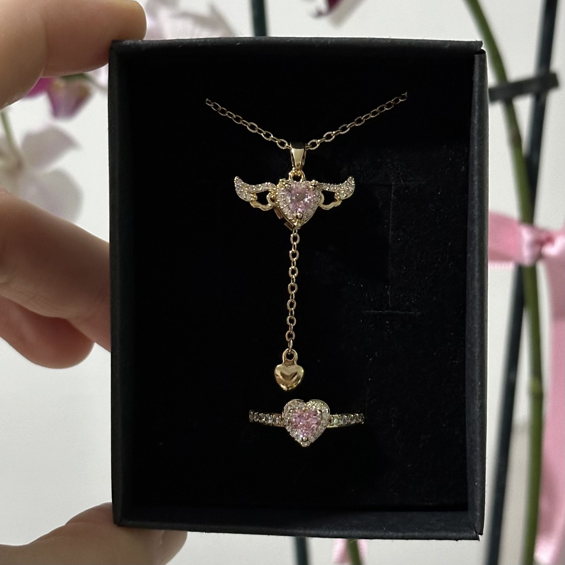 Kanat Çırpan Kolye Ve Yüzük Set  Gold Renk