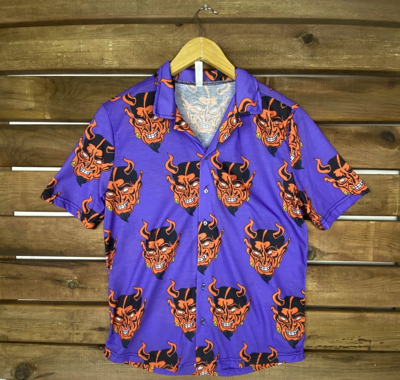Mor Şeytan Desenli Unisex Gömlek