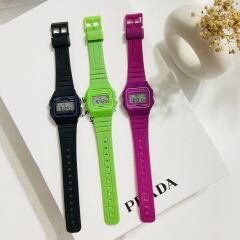 Retro Klasik Saat