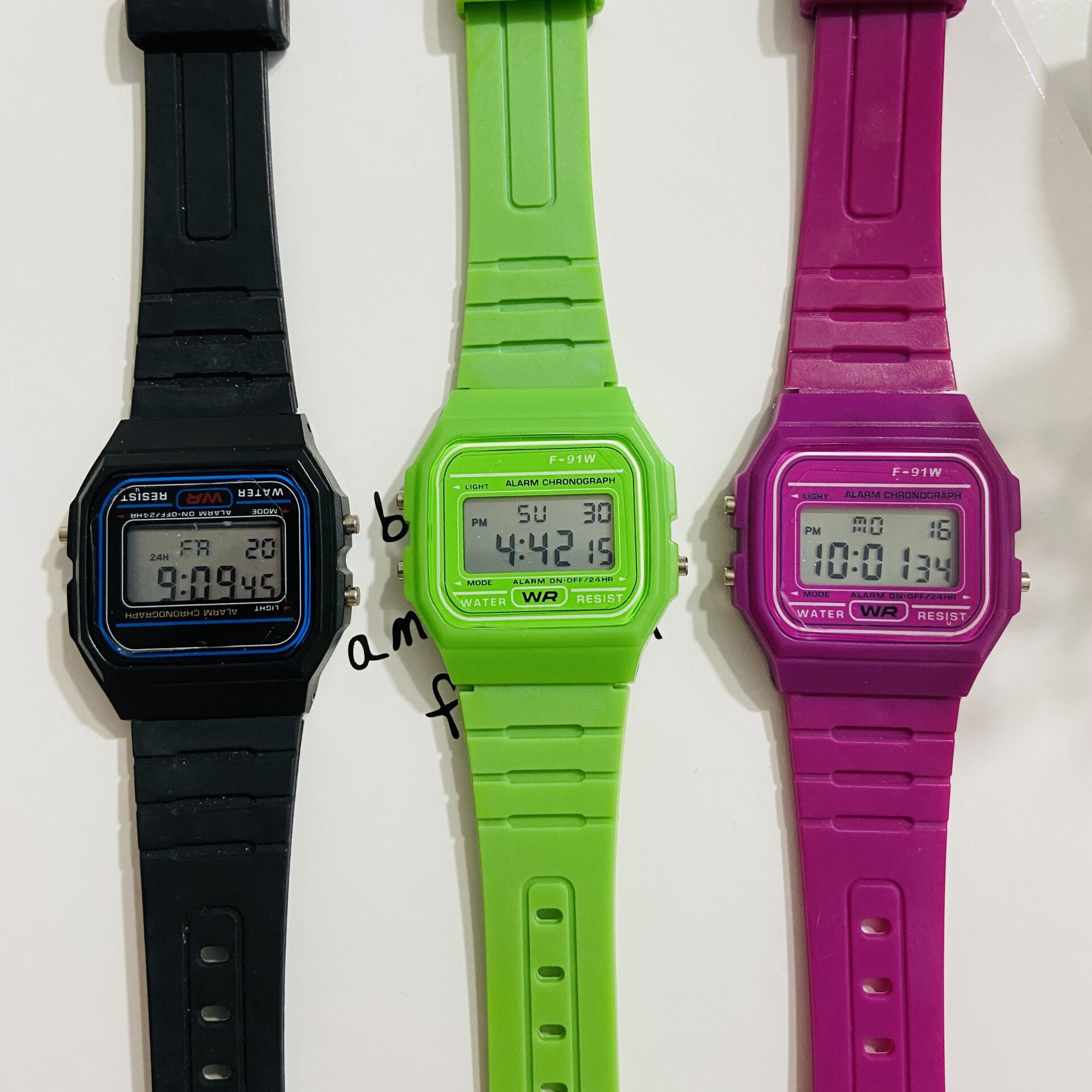 Retro Klasik Saat