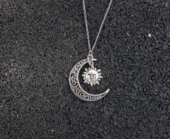 Zincirli Moon Güneş Tek Kolye