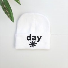 Day Nakışlı Bere - Beyaz