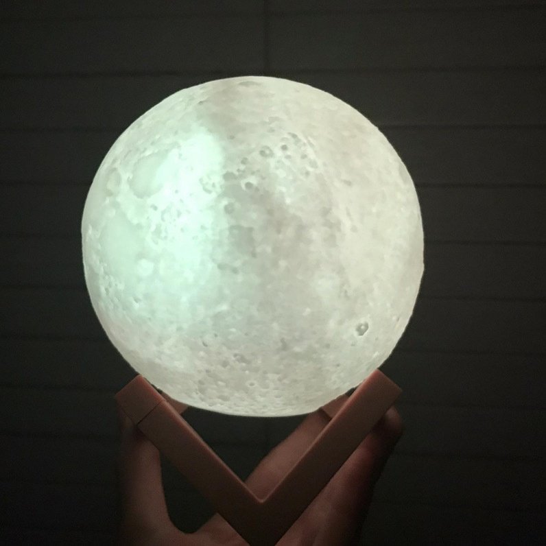 Moon Renkli Gece Lambası