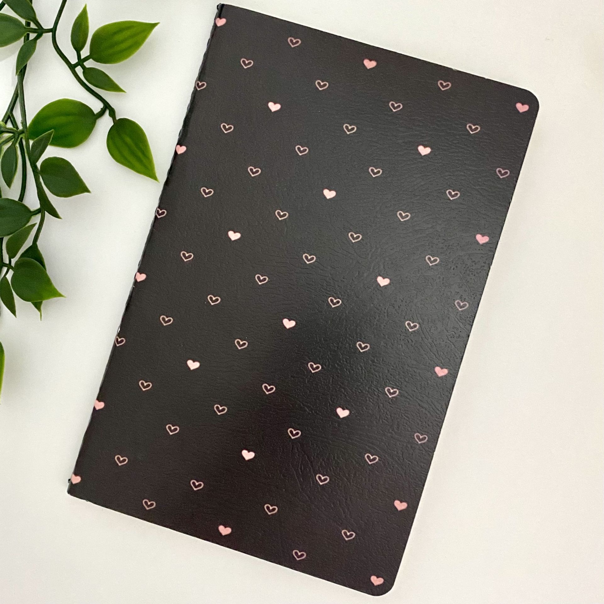 Kalp Desenli Defter
